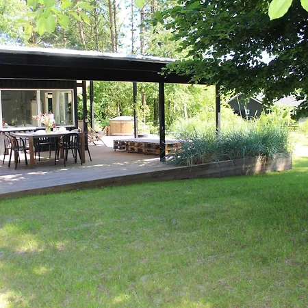 Charmerende Og Hyggeligt Sommerhus Taet Pa *